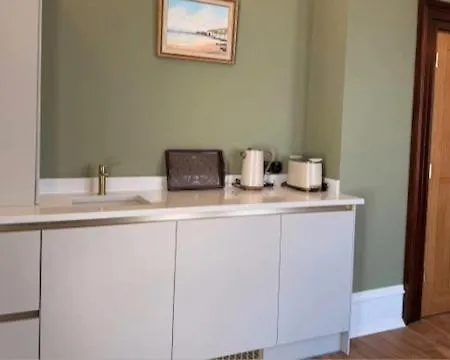 Antrim House Guest Rooms & Suites (Adults Only) Portrush Exterior photo