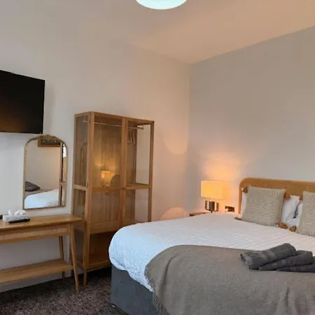 Antrim House Guest Rooms & Suites (Adults Only) Portrush Exterior photo